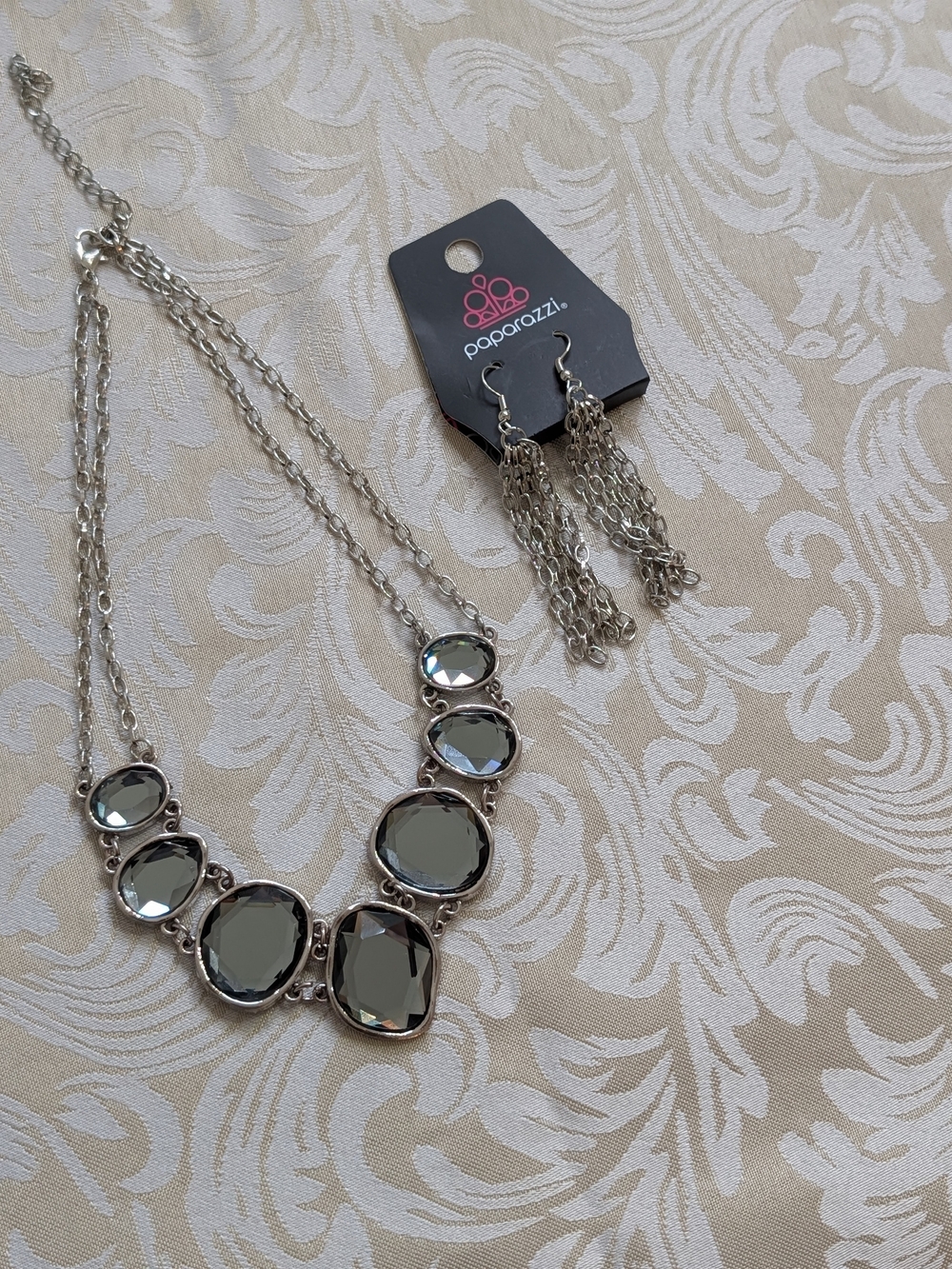 paparazzi Silver Faceted Statement Necklace with Tassel Earrings
